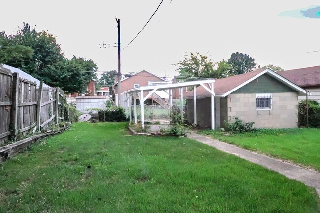 Building Photo - Charming Clifton Heights Bungalow!!