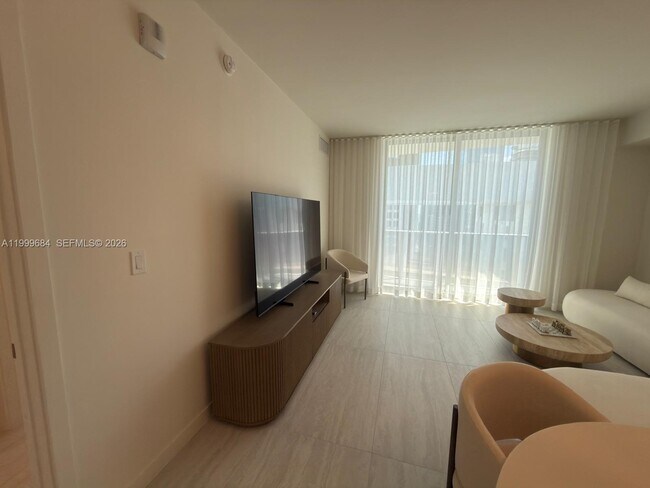 Building Photo - 77 SE 5th St