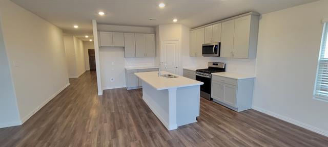 Building Photo - 2633 Oneida Ln