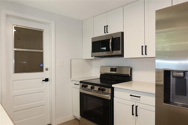 Building Photo - 1808 Harpoon Dr