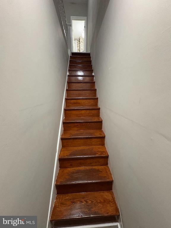 Building Photo - 5921 N 12th St