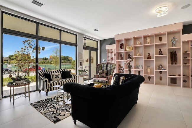 Building Photo - 16709 Botaniko Dr N
