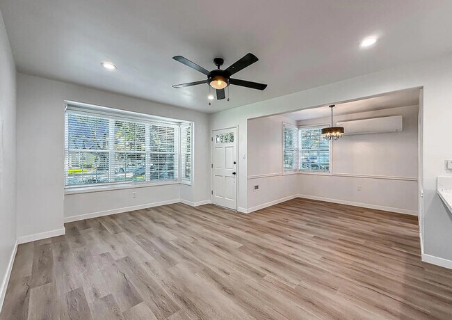 Building Photo - 2431 Gramercy Ave