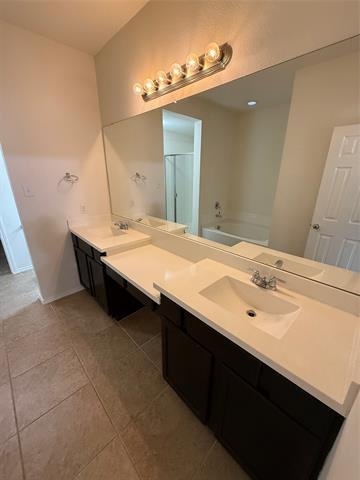Building Photo - 1204 Barn Owl Dr