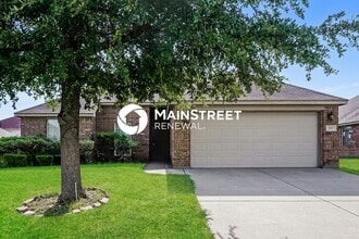 Building Photo - 3 Bedroom Pet-Friendly Home in Crowley, TX with Main Street Renewal
