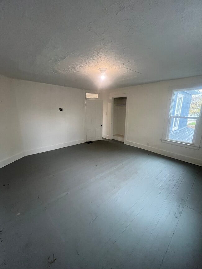 Building Photo - 836 Madison Ave