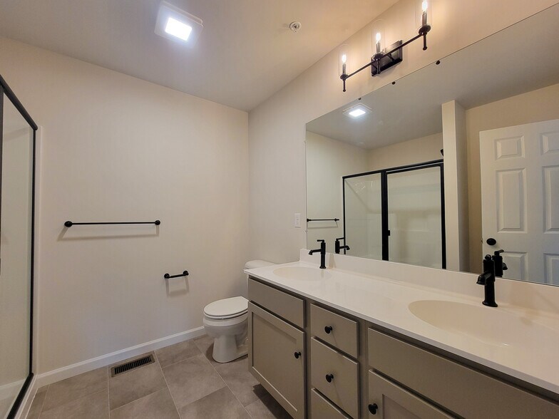 Building Photo - 149 Beech Tree Ct