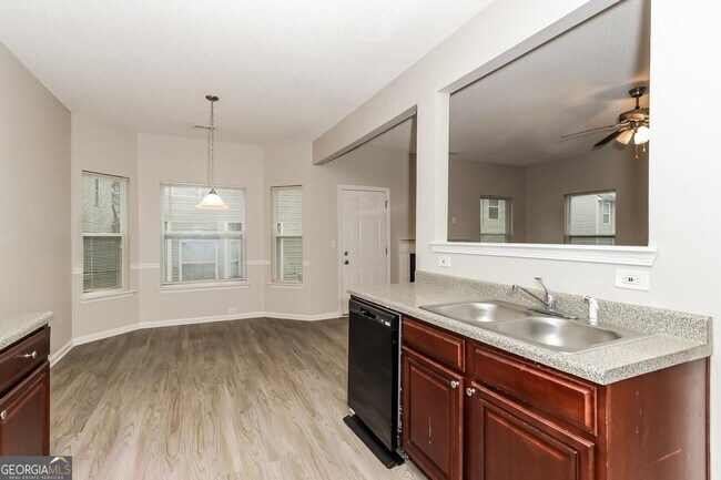 Building Photo - 5993 Nile Ct