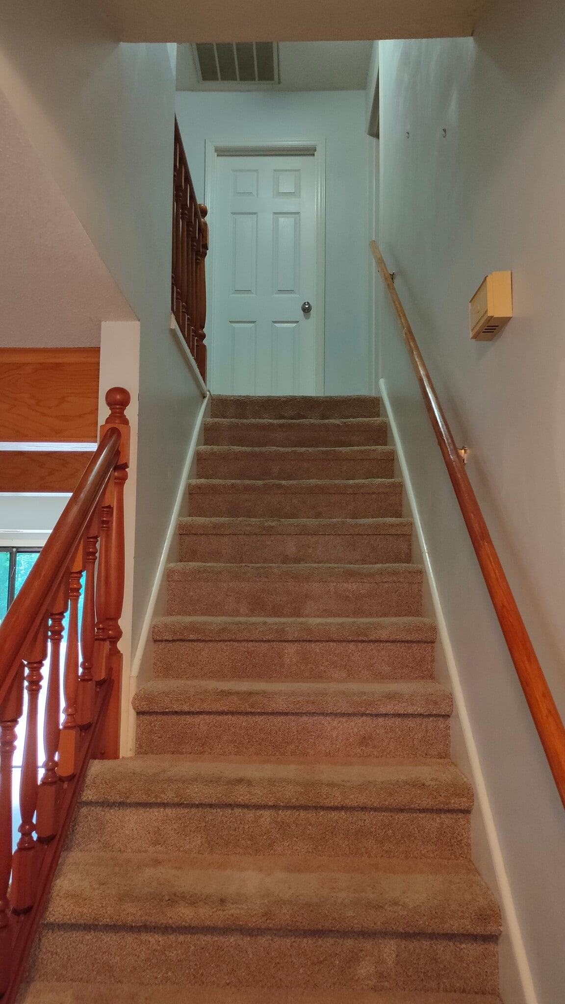 Building Photo - 203 Heidinger Dr