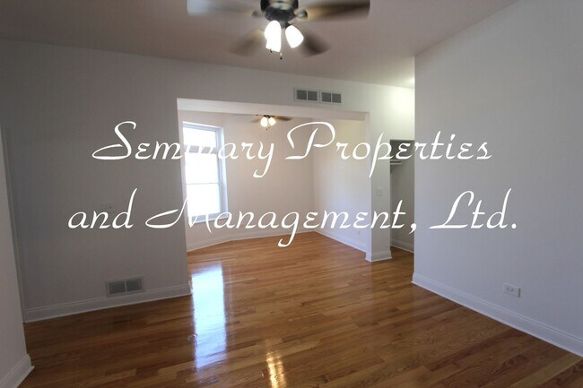 Interior Photo - 3512 N Halsted