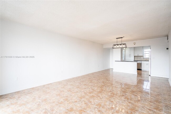 Building Photo - 7850 Byron Ave