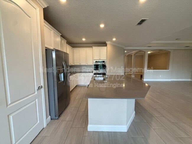 Building Photo - 104 Silver Reef Ln
