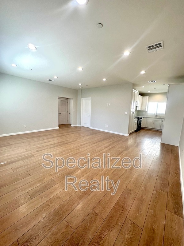 Building Photo - 6221 Elmer Ave