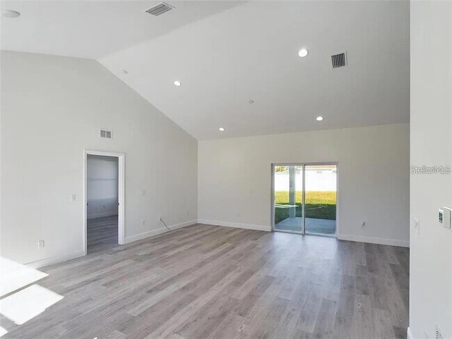Building Photo - 4415 SW 169th Ln Rd
