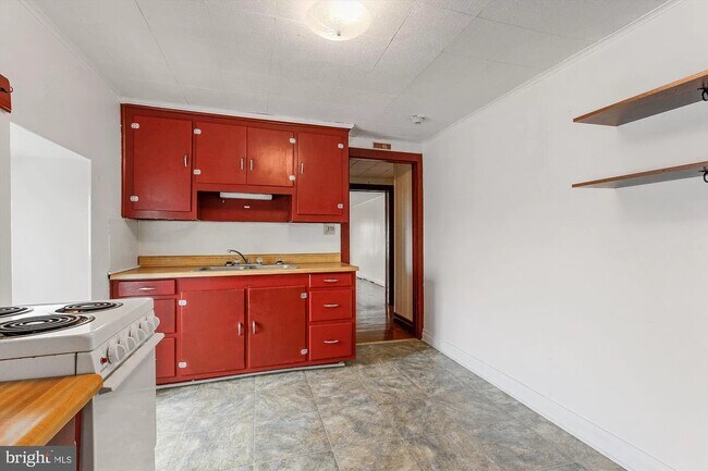 Building Photo - 108 York St