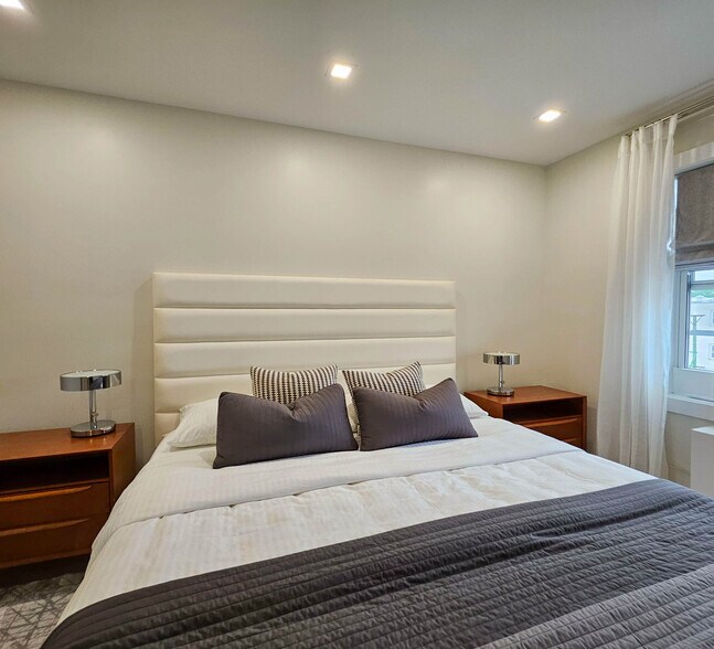 Building Photo - 3239 46th St