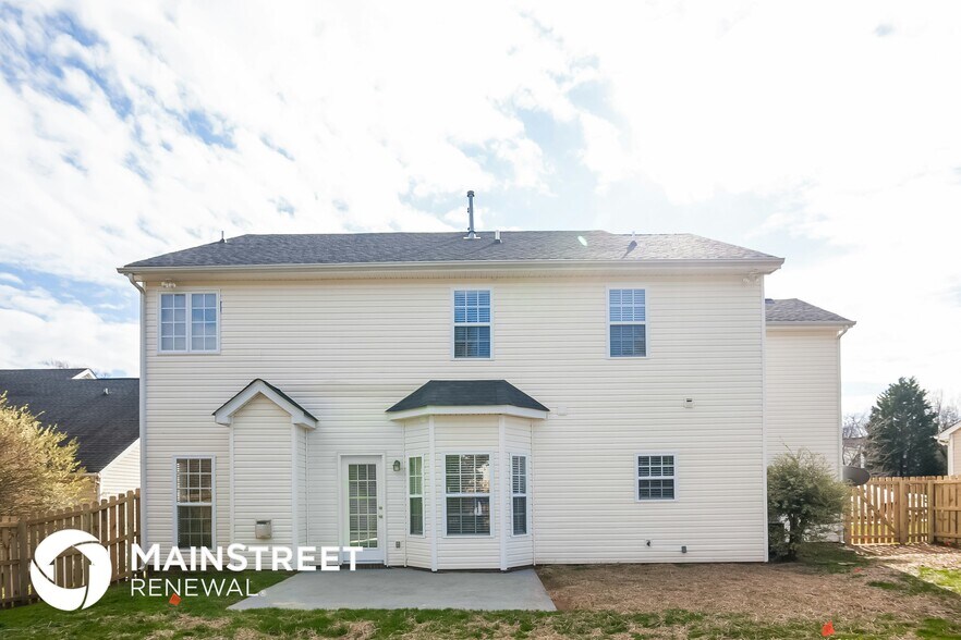 Building Photo - 10209 Fairbourne Ct