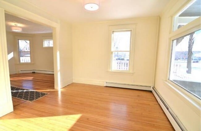 Building Photo - 237 W Forbes Ave