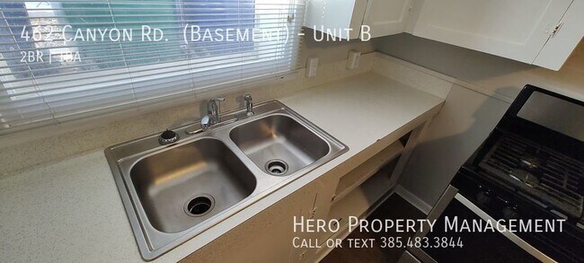 Building Photo - 462 Canyon Rd