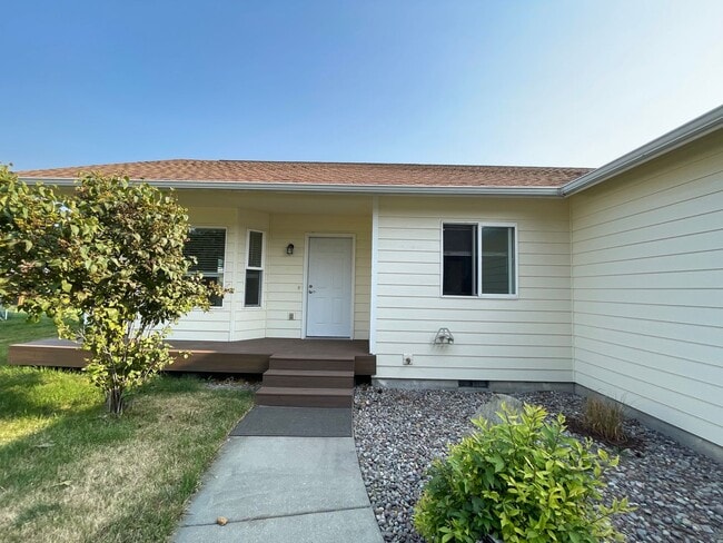 Building Photo - 105 Ben Williams Ln