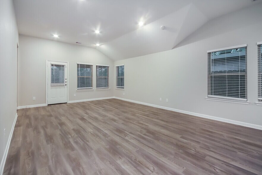 Building Photo - 24207 Palomino Sage Trl