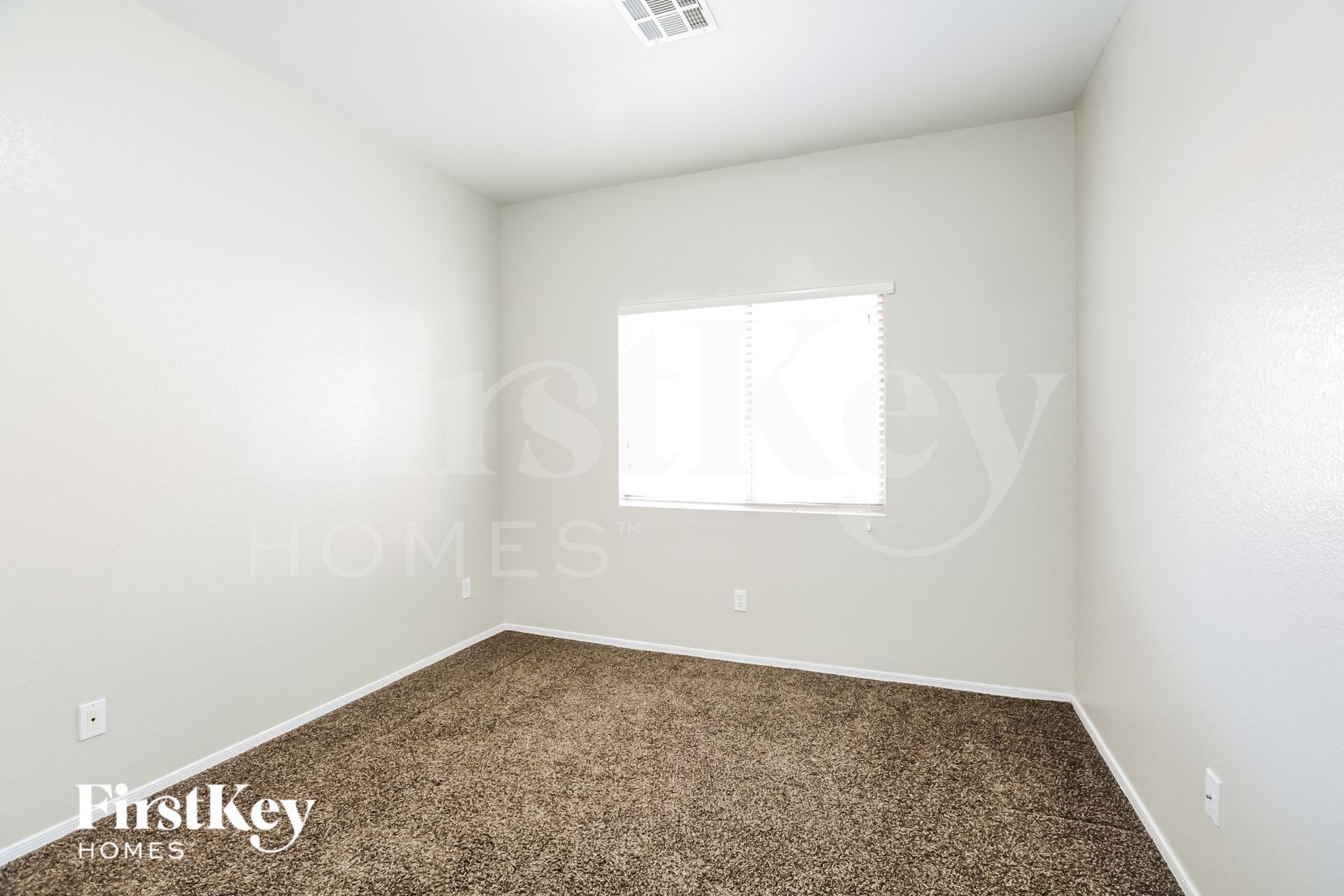Building Photo - 5898 Swan Point Pl