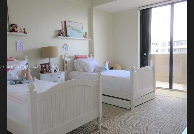 Building Photo - 201 Crandon Blvd