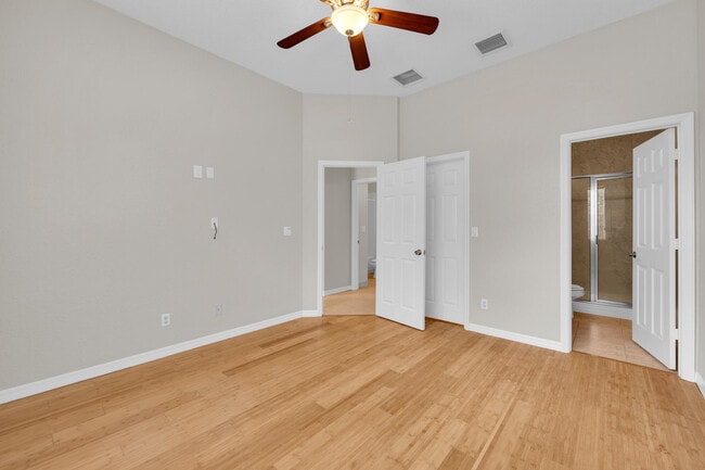Building Photo - 4851 Bonsai Cir