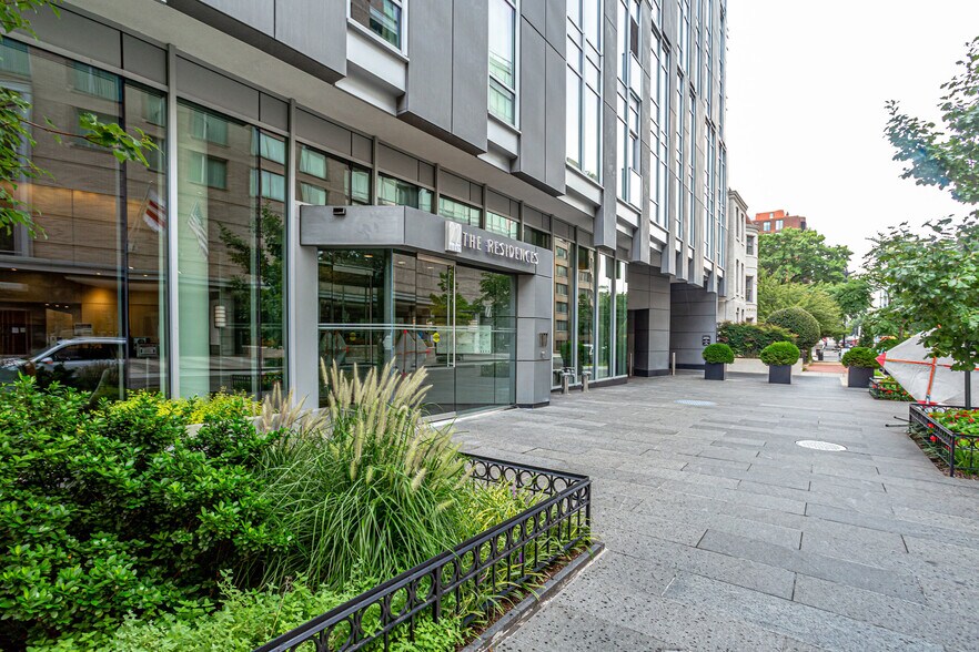 Building Photo - 1177 22nd St NW