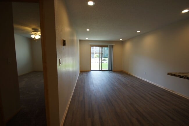 Building Photo - Modern First-Floor One Bedroom with In-Unit Laundry