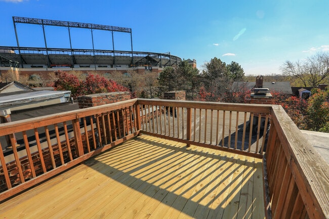 Building Photo - 540 S Paca St