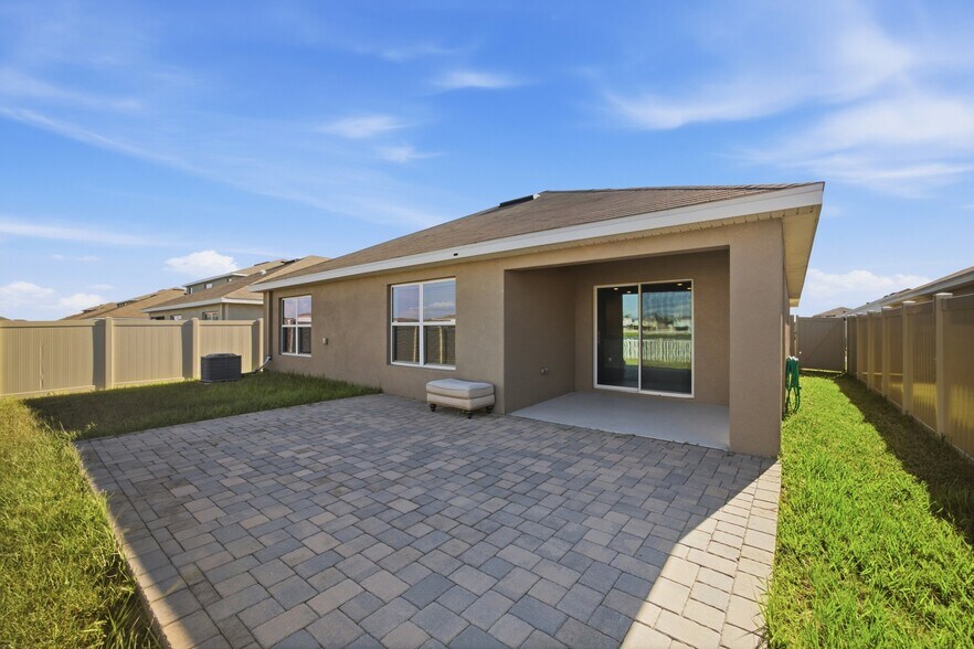 Building Photo - 2812 Gumbo Limbo Dr