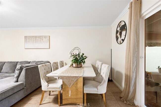 Building Photo - 11377 Gaynor Ave