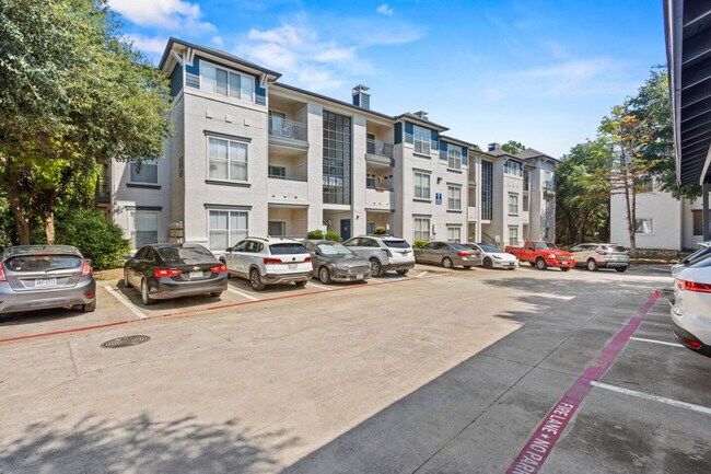 Building Photo - 2929 Kings Rd