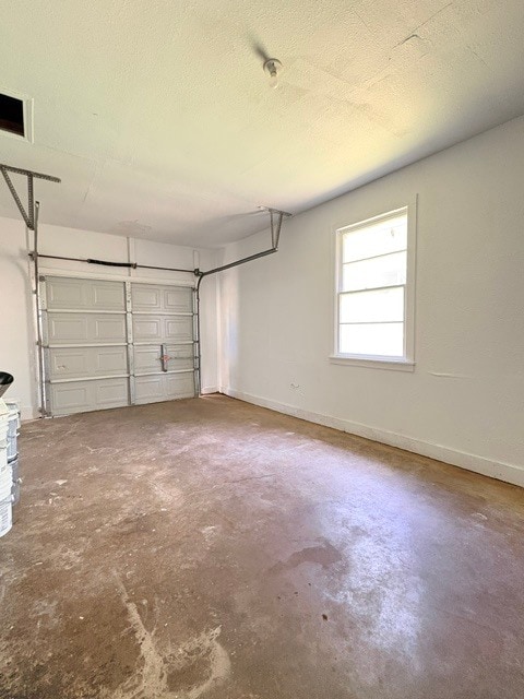 Building Photo - 1824 S Fleishel Ave
