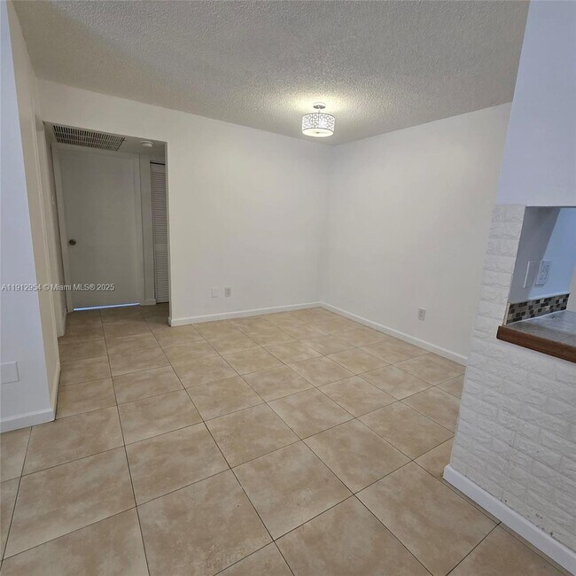 Building Photo - 15332 SW 72nd St