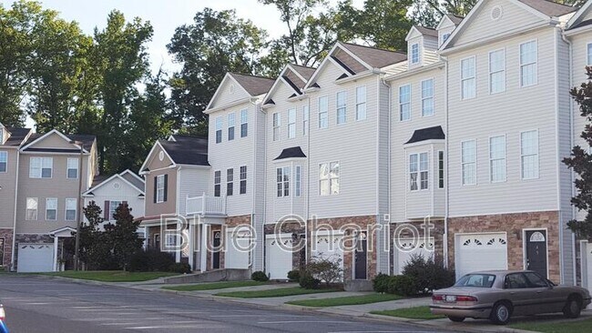 Building Photo - 650 Ganyard Farm Way