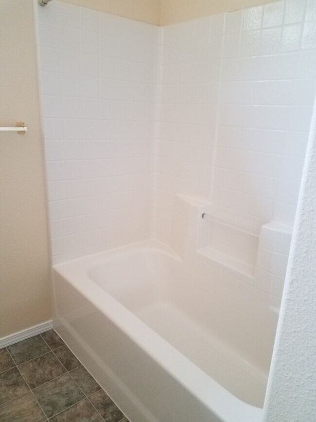 Building Photo - Beautiful 2bd/2bath Home in Arroyo Grande