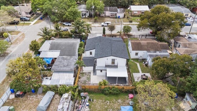 Building Photo - 1409 NW 44th St