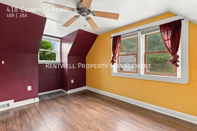 Building Photo - 418 Cowpath Rd