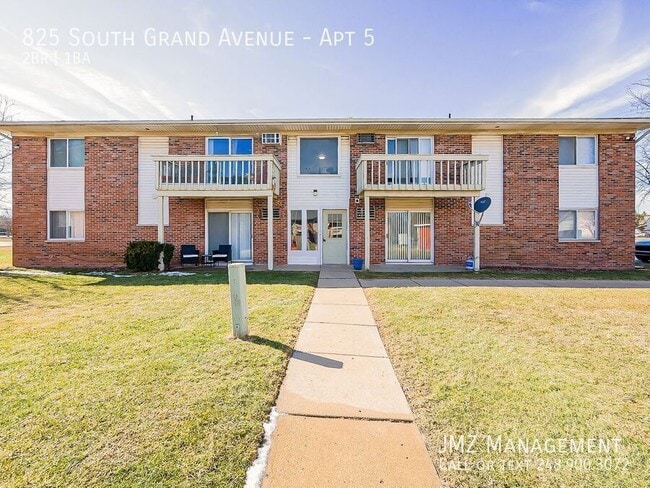 Building Photo - 825 S Grand Ave