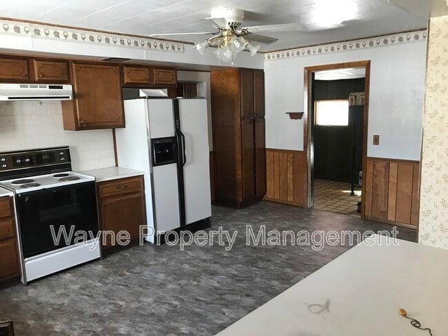 Building Photo - 503 NE 3rd St