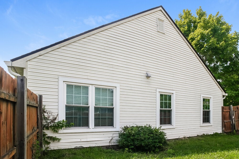 Building Photo - 5203 Pin Oak Dr