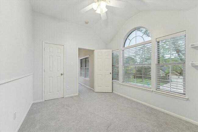 Building Photo - 3319 Harbrook Dr