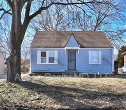 Building Photo - 1008 S Park Ave