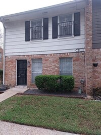 Building Photo - 1846 Hollister St