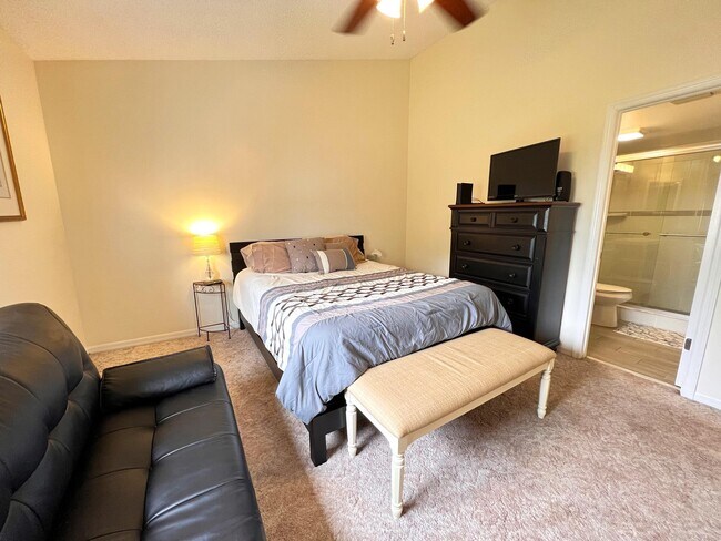 Building Photo - 513 Seaport Blvd