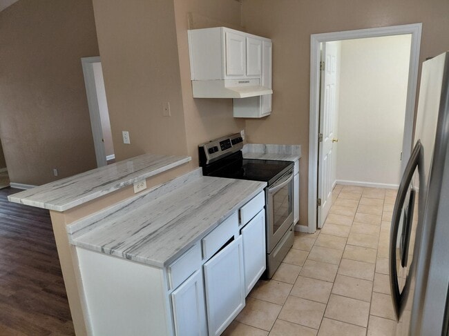 Building Photo - 3100 Dunkeld Ct