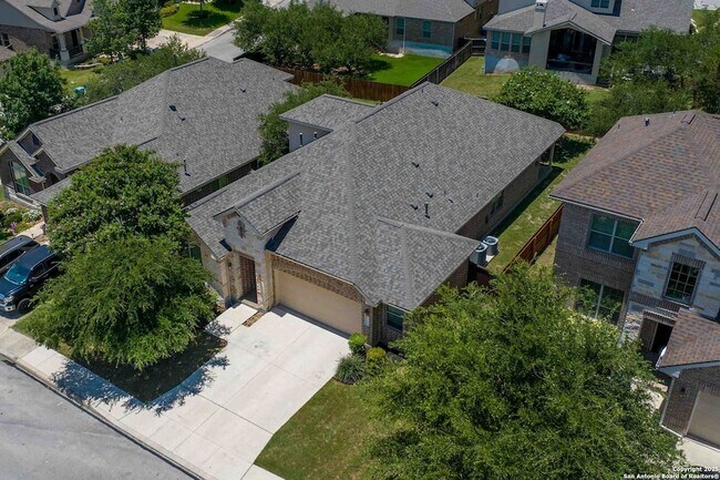 Building Photo - 723 Viento Point
