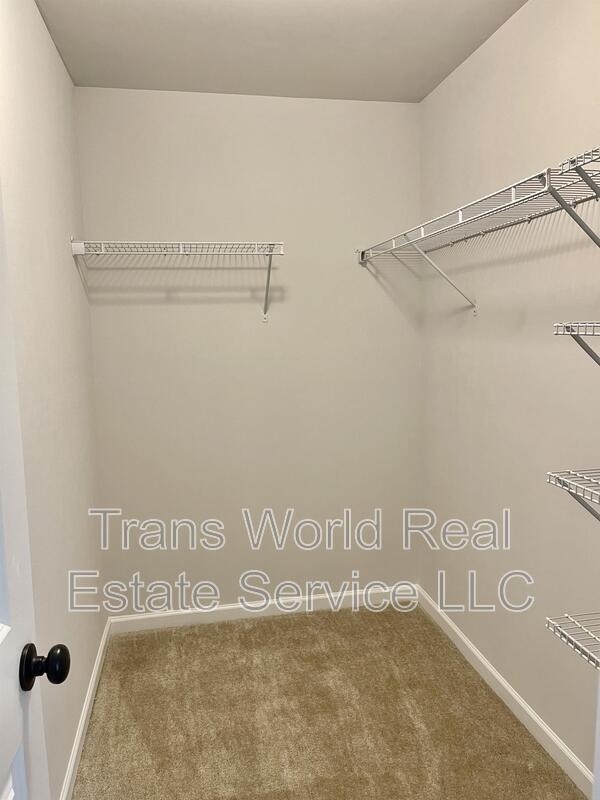 Building Photo - 5899 Wheeler Ridge Rd